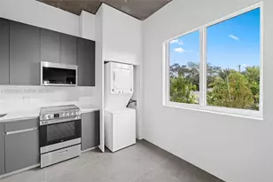 315 NW 32nd St, Miami, FL 33127 - Photo 9