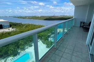 100 Bayview Dr, Sunny Isles Beach, FL 33160 - Photo 17