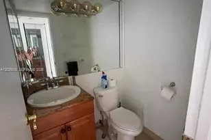 100 Bayview Dr, Sunny Isles Beach, FL 33160 - Photo 9
