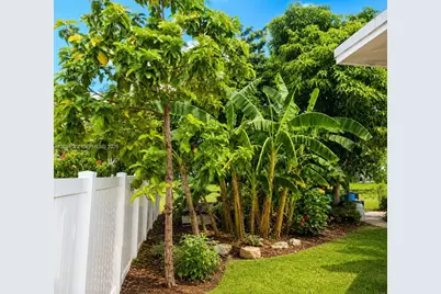 11410 NE 13th Ave, Miami, FL 33161 - Photo 5