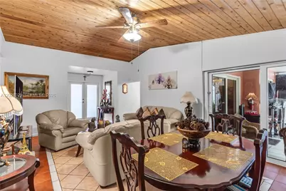 25701 SW 133rd Ct, Homestead, FL 33032 - Photo 13