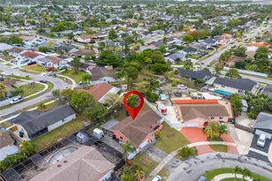 25701 SW 133rd Ct, Homestead, FL 33032 - Photo 3