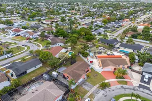 25701 SW 133rd Ct, Homestead, FL 33032 - Photo 5