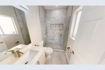 1284 NE 111th St, Miami, FL 33161 - Photo 19