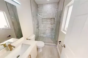 1284 NE 111th St, Miami, FL 33161 - Photo 19