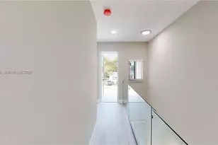 1284 NE 111th St, Miami, FL 33161 - Photo 17
