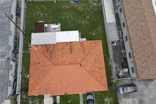 1040 NW 23rd Ct, Miami, FL 33125 - Photo 7