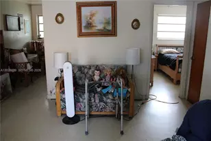1040 NW 23rd Ct, Miami, FL 33125 - Photo 31