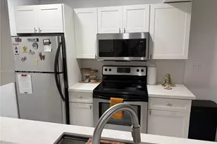 15570 SW 105th Ln, Miami, FL 33196 - Photo 3
