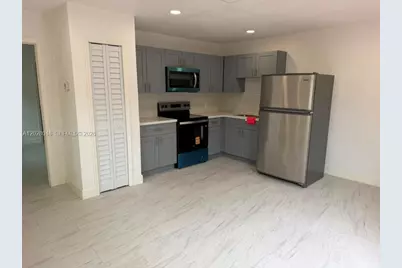 19321 SW 196th St #1, Miami, FL 33187 - Photo 1