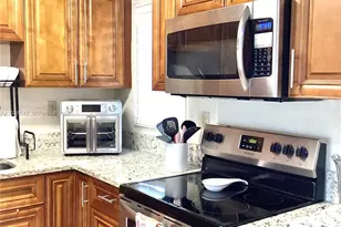 8900 Washington Blvd, Pembroke Pines, FL 33025 - Photo 5
