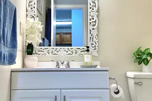 8900 Washington Blvd, Pembroke Pines, FL 33025 - Photo 9