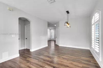 10276 NW 30th Ter, Doral, FL 33172 - Photo 9