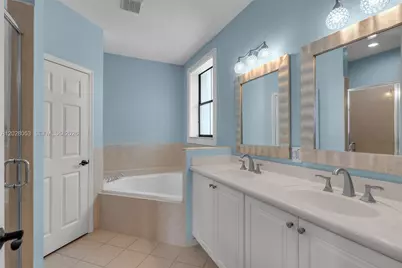10276 NW 30th Ter, Doral, FL 33172 - Photo 23