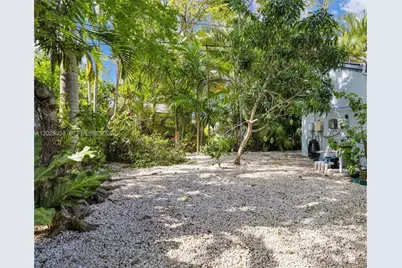 5825 SW 46th Ter, Miami, FL 33155 - Photo 33