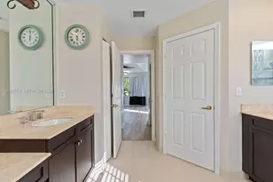 9869 Woodworth Ct, Wellington, FL 33414 - Photo 23