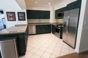 11 Redwood Cir, Plantation, FL 33317 - Photo 3