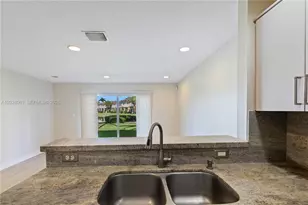 3126 SW 128th Ave, Miramar, FL 33027 - Photo 9