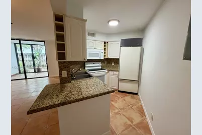 [Address not provided], Oakland Park, FL 33309 - Photo 9