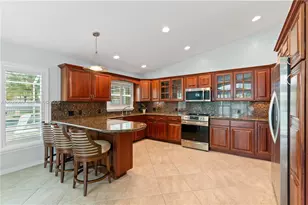 1090 NW 192nd Ave, Pembroke Pines, FL 33029 - Photo 11