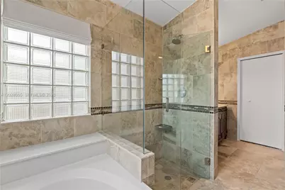 1090 NW 192nd Ave, Pembroke Pines, FL 33029 - Photo 13