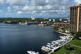 290 174th St, Sunny Isles Beach, FL 33160 - Photo 37