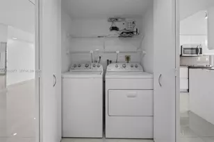 19195 NE 36th Ct, Aventura, FL 33180 - Photo 23