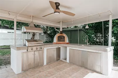 1430 SW 32nd Ct, Fort Lauderdale, FL 33315 - Photo 11