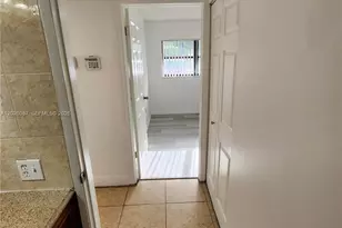 461 NW 107th Ave, Miami, FL 33172 - Photo 23