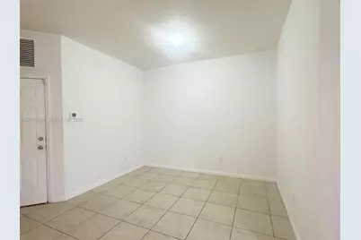 662 NE 21st Ter, Homestead, FL 33033 - Photo 7