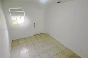 662 NE 21st Terrace, Homestead, FL 33033 - Photo 5