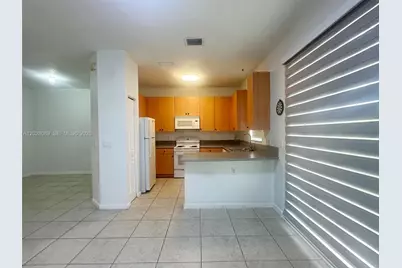 662 NE 21st Ter, Homestead, FL 33033 - Photo 9