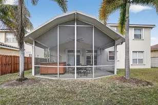 19018 NW 23rd Pl, Pembroke Pines, FL 33029 - Photo 11