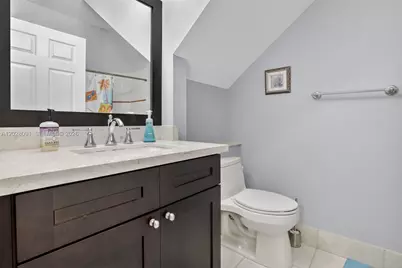 19018 NW 23rd Pl, Pembroke Pines, FL 33029 - Photo 5
