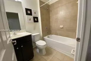 15415 SW 175th St, Miami, FL 33187 - Photo 11