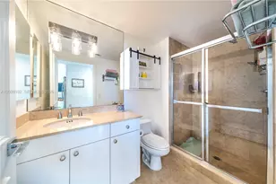 4779 Collins Ave, Miami Beach, FL 33140 - Photo 31