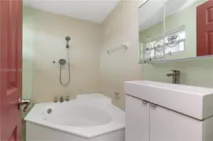 9055 SW 149th Pl, Miami, FL 33196 - Photo 7