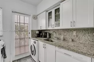 911 Meridian Ave, Miami Beach, FL 33139 - Photo 5