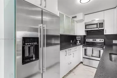 3 Island Ave #11B, Miami Beach, FL 33139 - Photo 9