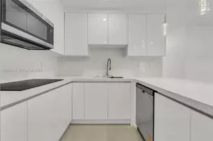 10721 SW 149th Terrace, Miami, FL 33176 - Photo 11
