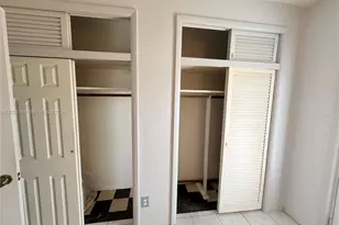725 SW 11th Ave, Hallandale Beach, FL 33009 - Photo 13