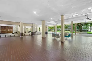 2804 N 46th Ave, Hollywood, FL 33021 - Photo 17