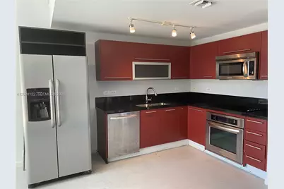 253 NE 2nd St #621, Miami, FL 33132 - Photo 3