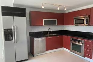 253 NE 2nd St, Miami, FL 33132 - Photo 3