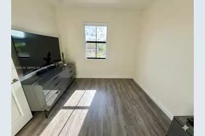 11445 W 33rd Ln, Hialeah, FL 33018 - Photo 25