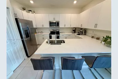 11445 W 33rd Ln, Hialeah, FL 33018 - Photo 17