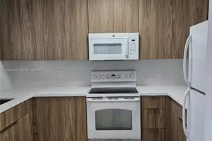 8394 SW 152nd Ave, Miami, FL 33193 - Photo 5