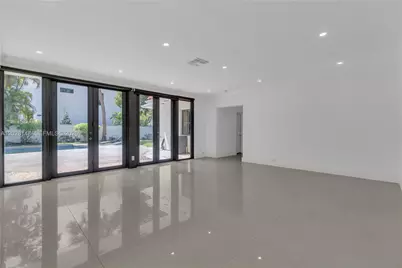 549 NE 12th Ave, Fort Lauderdale, FL 33301 - Photo 7