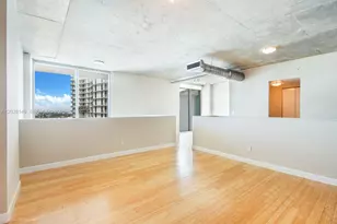 690 SW 1st Ct, Miami, FL 33130 - Photo 13