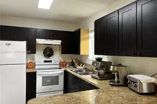 1926 NW 60th St, Miami, FL 33142 - Photo 11